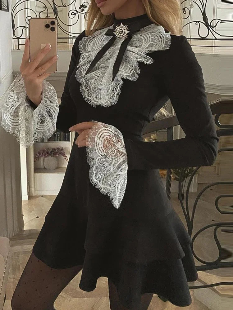 2025 Womens Dress Fashion Elegant Sexy Long Sleeve Lace Bell Sleeve Ruffle Dress OL Classic Romantic Splicing Mini Dress 250103