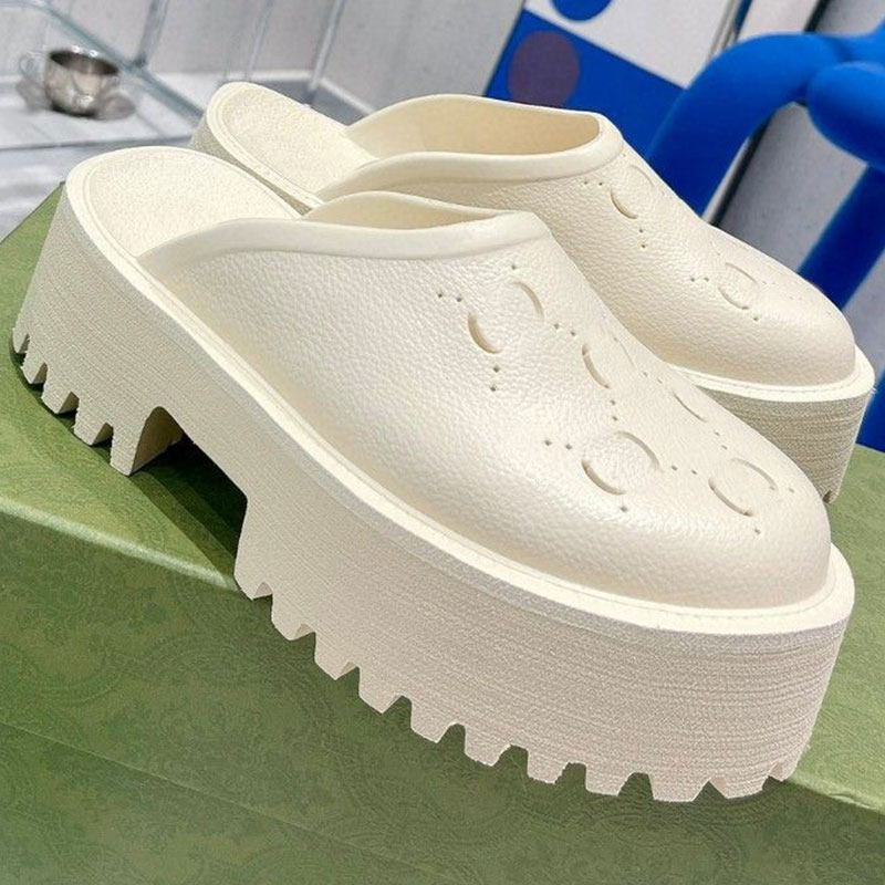 WOMENS PLATFORM SANDAL WITH PERFORATED designers letter sandals luxury womens sandals high quality leather shoe upper insole decorated with sign sandals