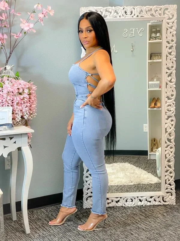 Womens Stylish Solid Color Denim Romper Casual Slim-fit and Backless Bandage Denim Romper Hang Neck Sleeveless Jumpsuit 241230