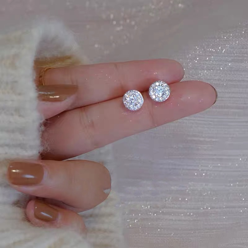 Choucong Ins Top Sell Stud Earrings Elegant Luxury Jewelry 925 Sterling Silver Round Cut White Lab Moissanite Diamond Party Lady Women Wedding Earring