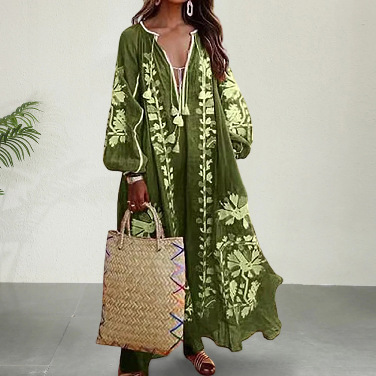 Vestido Spring/Summer Womens Bohemian Dress Fashionable Elegant and Sexy V-neck Retro Digital Printed Tassel Puff Sleeve Medium length Dress 250103