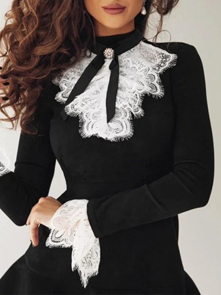 2025 Womens Dress Fashion Elegant Sexy Long Sleeve Lace Bell Sleeve Ruffle Dress OL Classic Romantic Splicing Mini Dress 250103