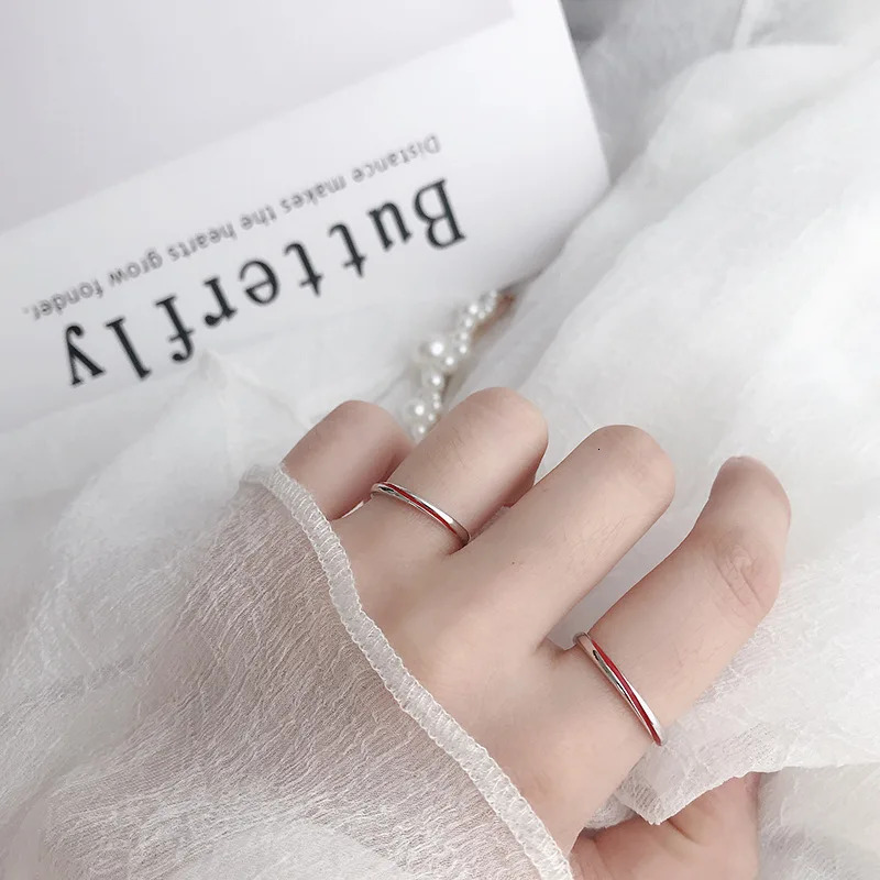 Personalized S925 Sterling Silver Red String Couple Rings for Men and Women Stylish and Fashionable Rings Couple Accessories 250103