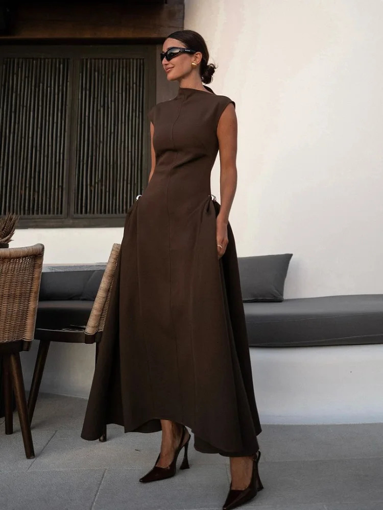 Elegant high waisted long dress for women fashionable sleeveless irregular half neck dress 2025 womens party evening dress 250103