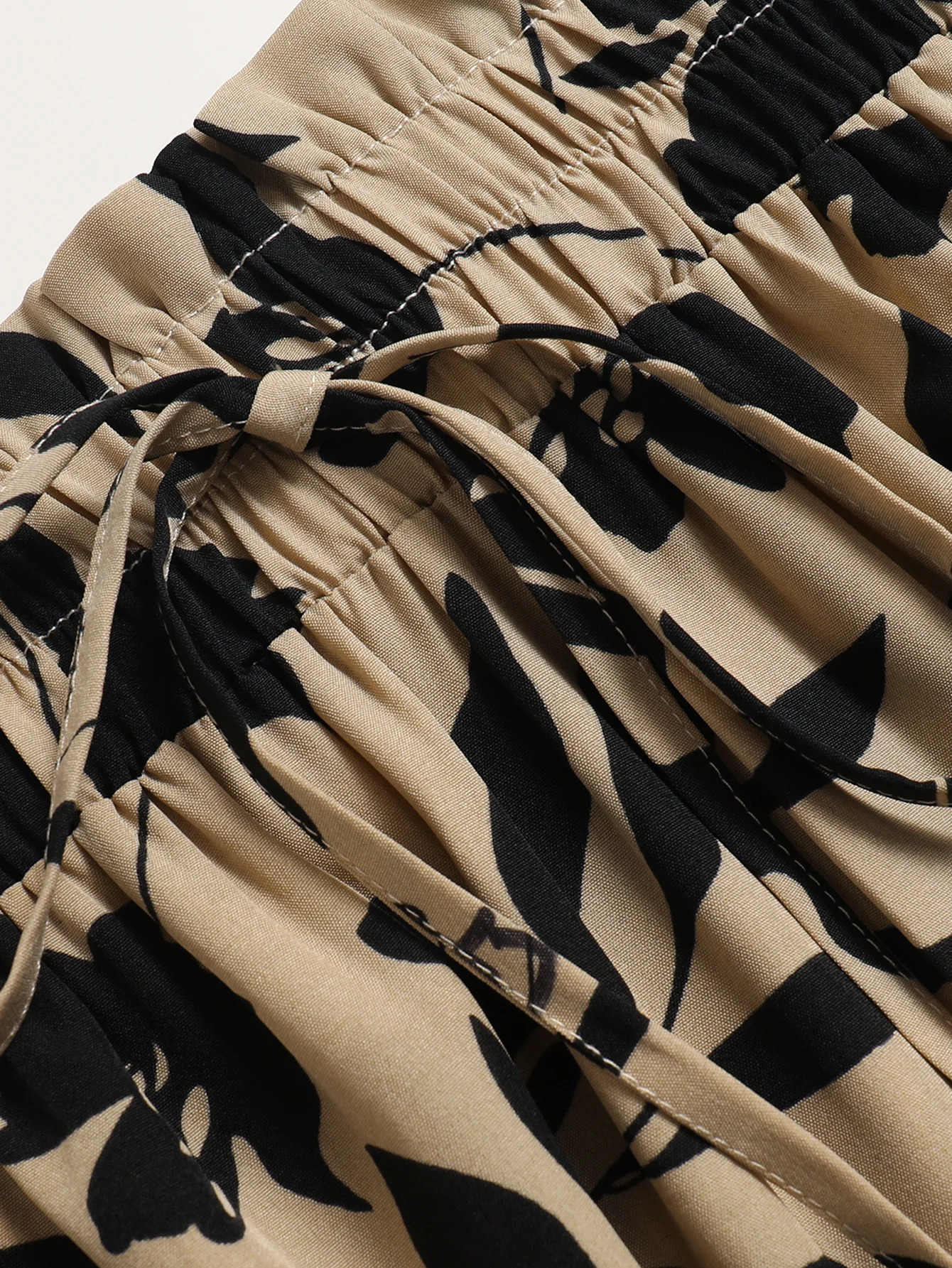 Lace up decorative pleated layered skirt flanged over the knee full printed elastic waist for women 250106