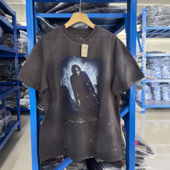 New hip-hop fashion brand washed old graffiti loose versatile round neck short sleeved T-shirt for both men and women