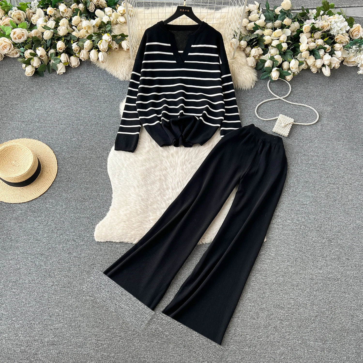 Womens sports pants set winter knitted casual zipper set long sleeved autumn loose top elastic striped elegant sports pants 241230