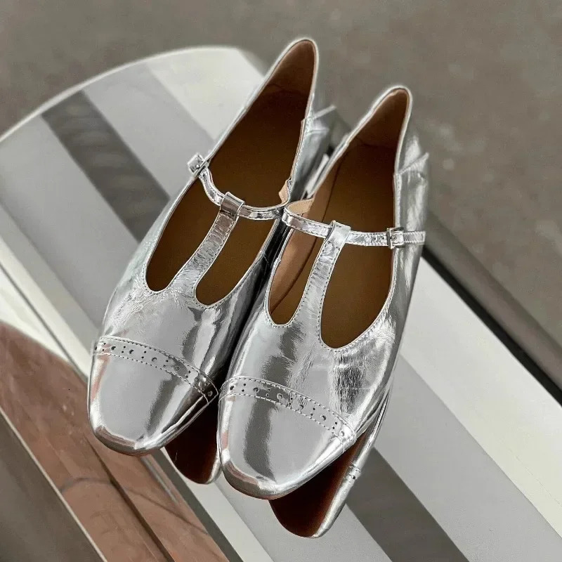 Womens Flat Shoes 2024 Spring and Autumn Square Toe Shallow Buckle Womens Shoes Solid Color Casual Office Lolita Shoes 250106