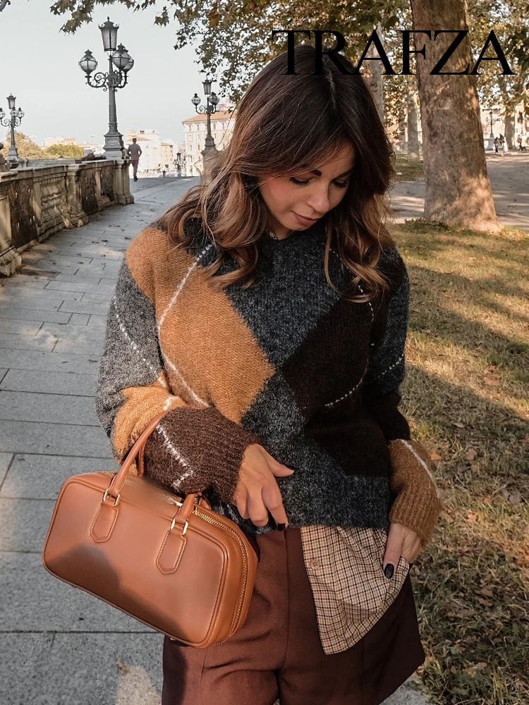 TRAFZA Womens Autumn Winter Fashion Plaid Contrast Print VNeck Long Sleeve Sweater Female Elegant Casual Pullover 250103