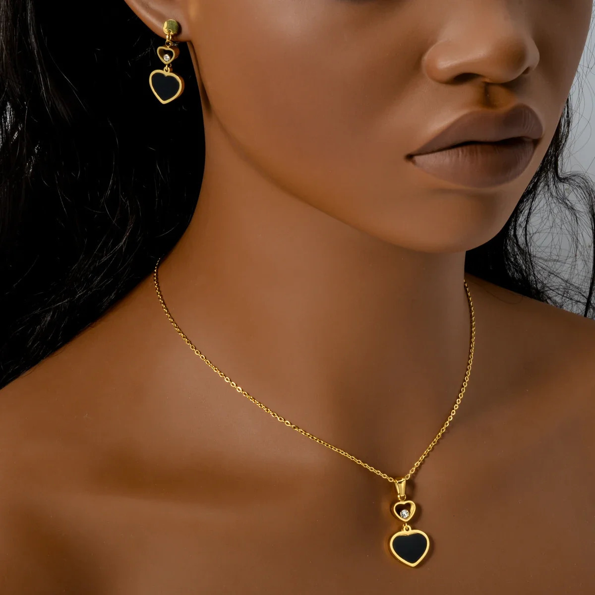 2PCS Sets Jewelry Female Cute Heart Zircon Pendant Cuban Gold Plated Earring for Women Wholesale Stainless Steel Charms 250102