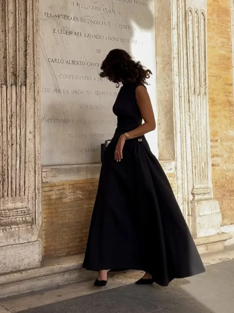 Sleeveless Fashion Solid Color Womens Aline Dress Elegant High Waisted Round Neck Long Robes Female Evening Party Vestidos 250103