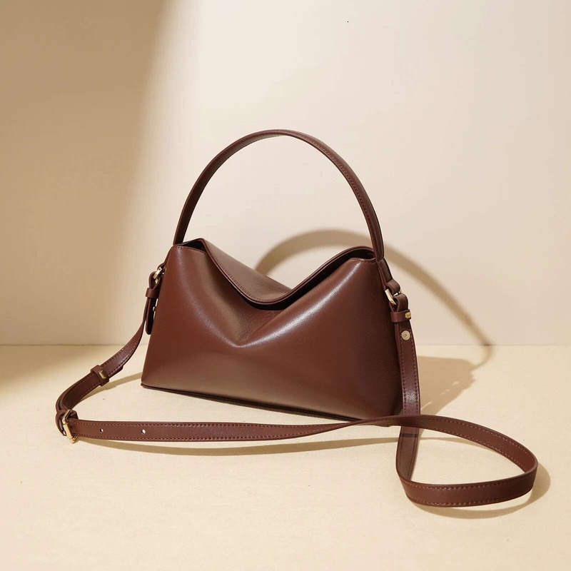 Genuine Leather Boston 2025 Niche Design High Quality Sheepskin Dumpg Ins Fashion Ladies Portable Shoulder Bag
