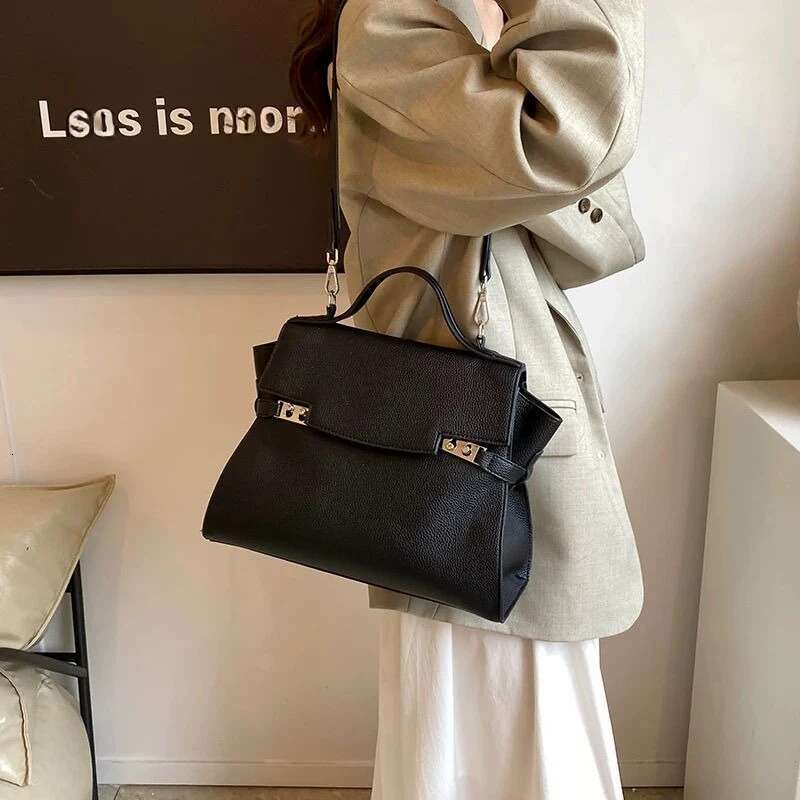 Fashion Commuting Large Capacity Women's New Sense Odvanced All-Match Crossbody Bag Shoulder Handbag