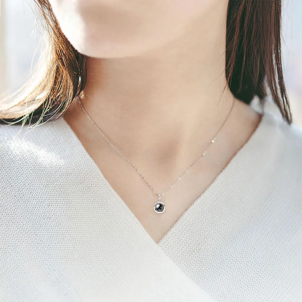 Custom Po Projection Necklace with Po Inside Cat Dog Paw Pendant Projection Po Necklace with Po Projection 250106