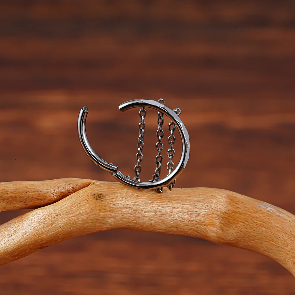 Right Grand ASTM F136 16G Triple Chained Hinged Segment Helix Conch Hoop Ring Faceted Cut Septem Clicker Body Jewelry 250103