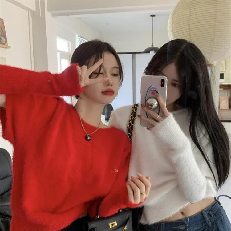 Early Spring Style Korean Chicslims Sweater Womens Sexy Spicy Sleeve Top Base Layer Thickened For Winter Crew Neck Design 250103