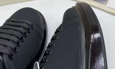 Designer Woman shoe Leather Lace Up Men Fashion Platform Oversized Sneakers Black womens veet suede Casual Shoes 35-45