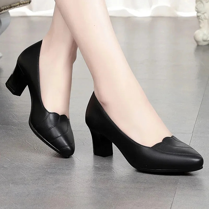 Women Classic Round Toe Black Patent Leather Slip on Square Heel Shoes for Office Lady Casual el Work Pumps Zapatos Mujer A12 250103