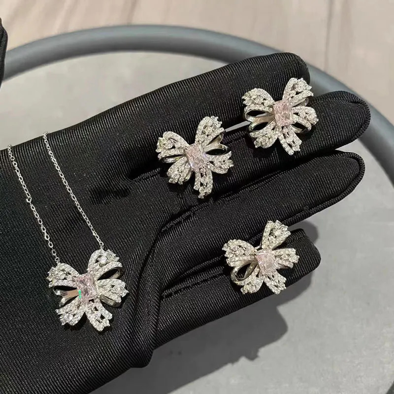Japanese and Korean Zircon Bow Womens Jewelry Set Ring Temperament Versatile Earrings Necklace Three Piece Set 250102