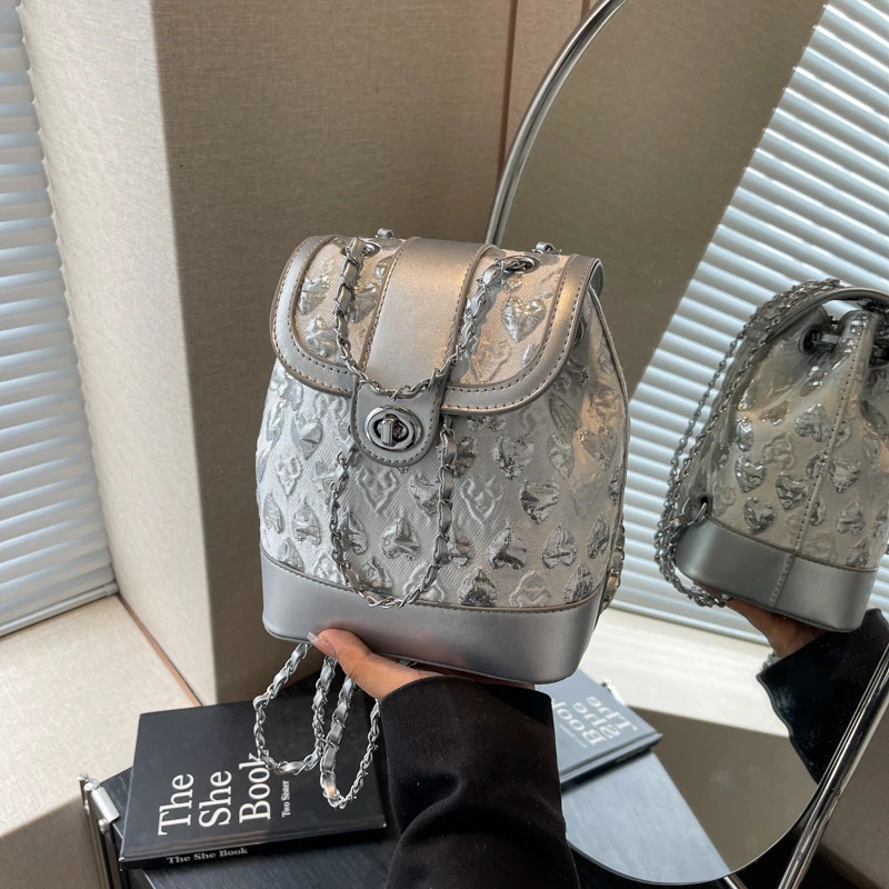 Heart Pattern Fashion PU Solid Backpack Chains Stylish Fresh High Quality Backpack for Women Casual Style on Sale 250102