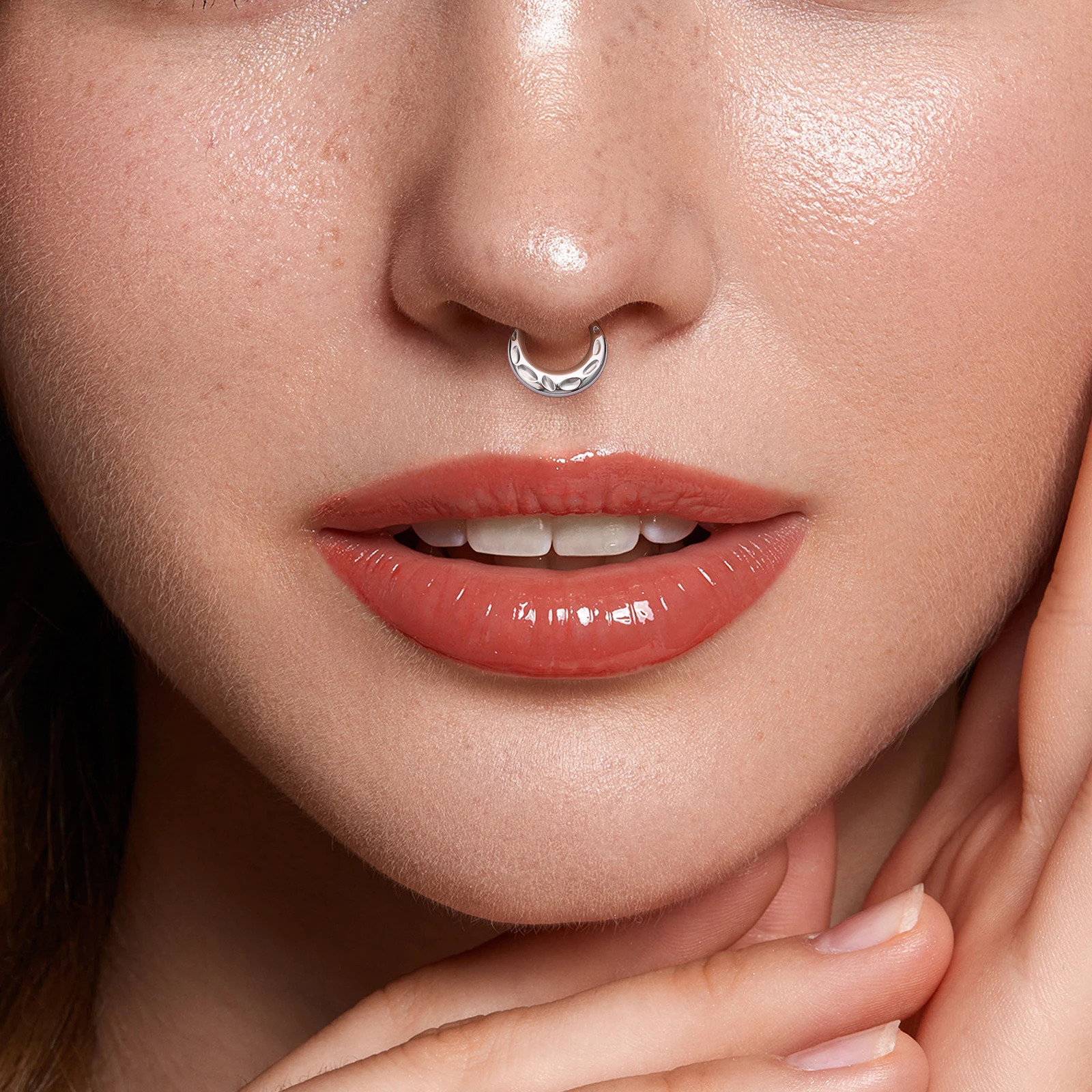 ASTM F136 G23 Piercing Septum Nose Ring Hoop 16G Bags Helix Cartilage Clicker Tragus Earrings Jewelry 250103
