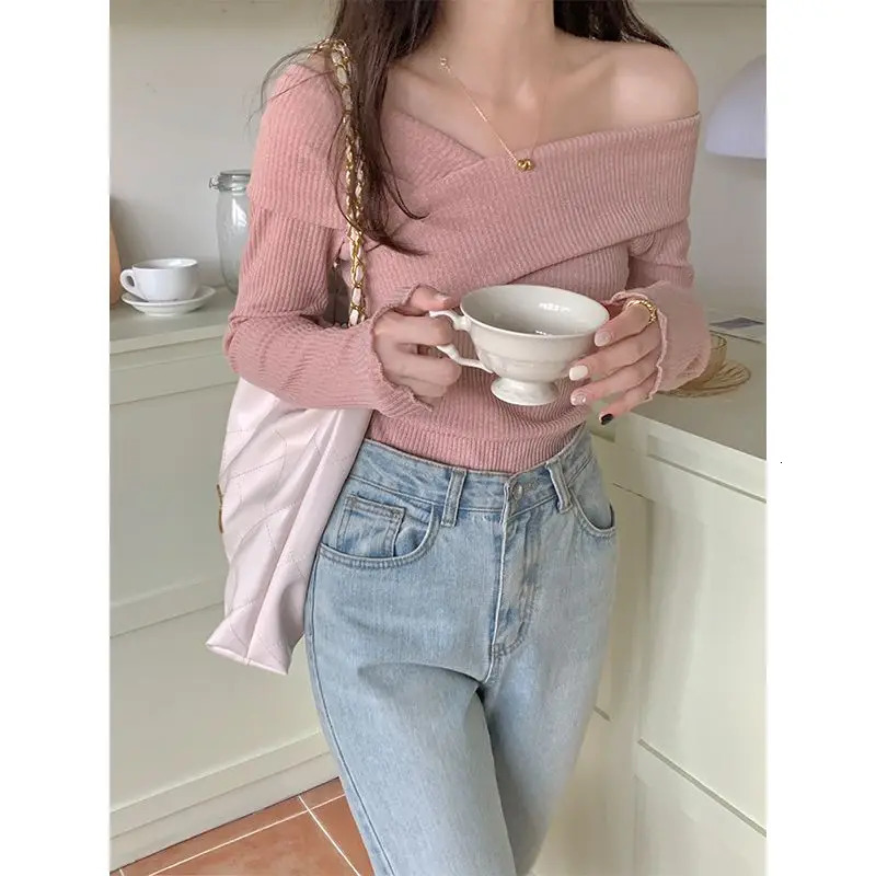 Pink Off Shoulder Long Sleeve Knitwear Pullover Women Top Spring Autumn Chic Spicy Girls Layered with Underlay Slim Fit 250103