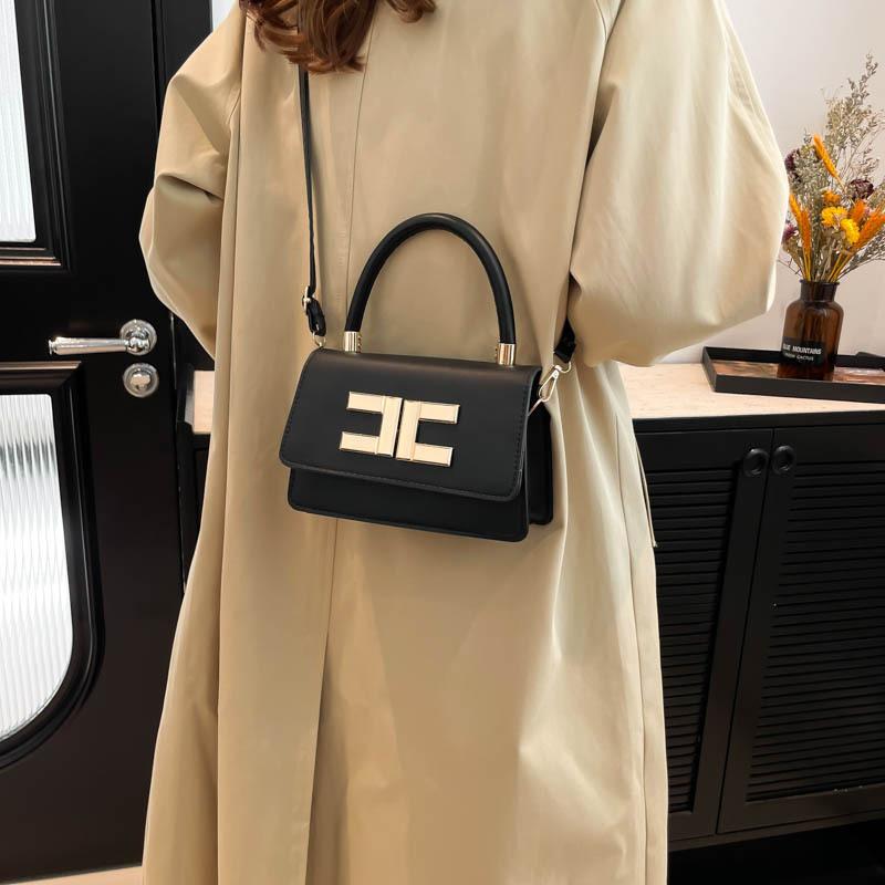 2025 Designer Winter new square 3 small shoulder crossbody foreign personality handbag women's bag 2025 free shipping