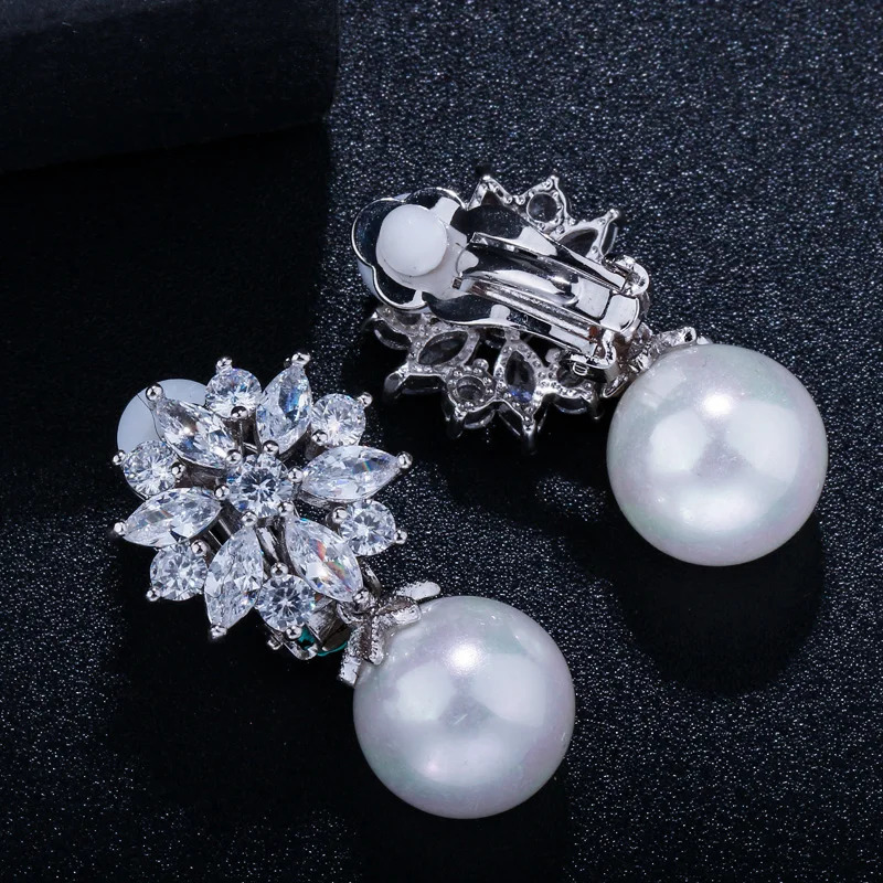 CWWZircons CZ Crystal Flower Pearl No Hole Earrings for Women Fashion Jewelry Ear Clip On Non Pierced Earring CZ408 250103