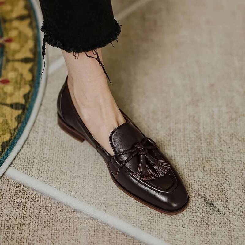 Retro British Square Head Women's Loafers 2022 Summer New Style Tassel Comfortable Single Women Brown Shoes