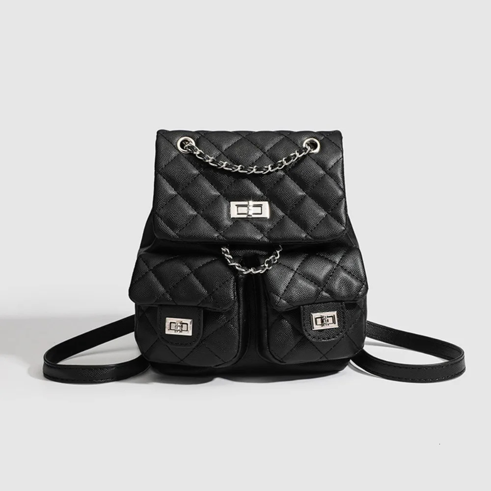 Korean niche mini chain lightweight small backpack female student commuting backpack small fragrant bag 250102