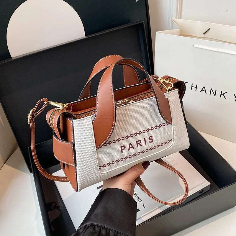 Designer Chain Shoulder Casual Travel Handbag, Crossbody Bag, Women's Trendy Zipper Bag