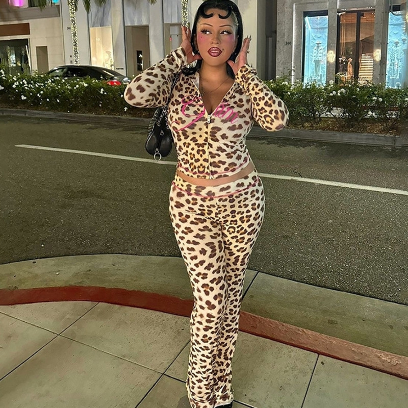 Women Tracksuits Two Pieces Set Wind 2025 Summer New Product Printed Hoodie Top Leopard High Waist Tight Pants Set 3 Colours