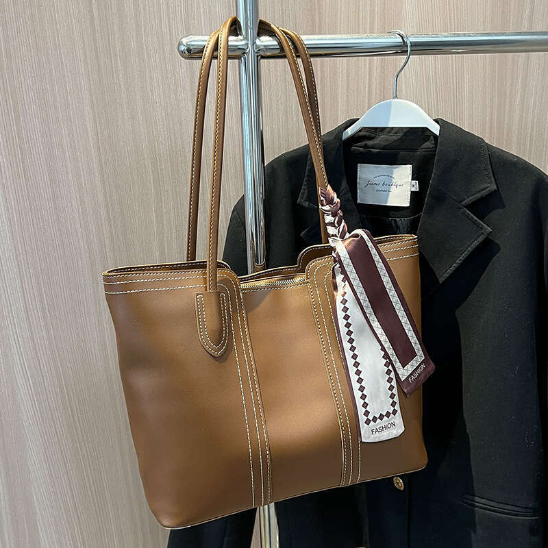 Women's Large Capacity New Spring/Summer Versatile Shoulder Bag, Women's Texture Popular, Class Commuting Tote Bag