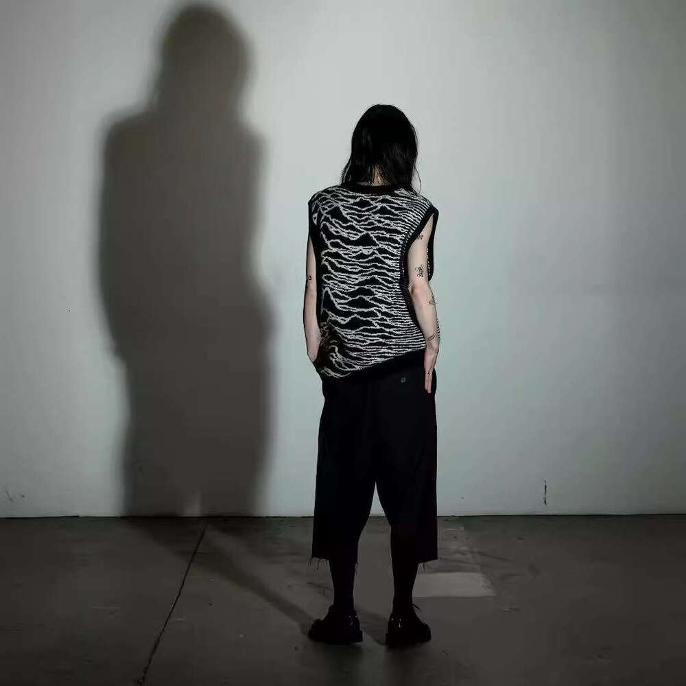 Ins knitted anime jacquard pattern round neck sleeveless high street loose sweater vest