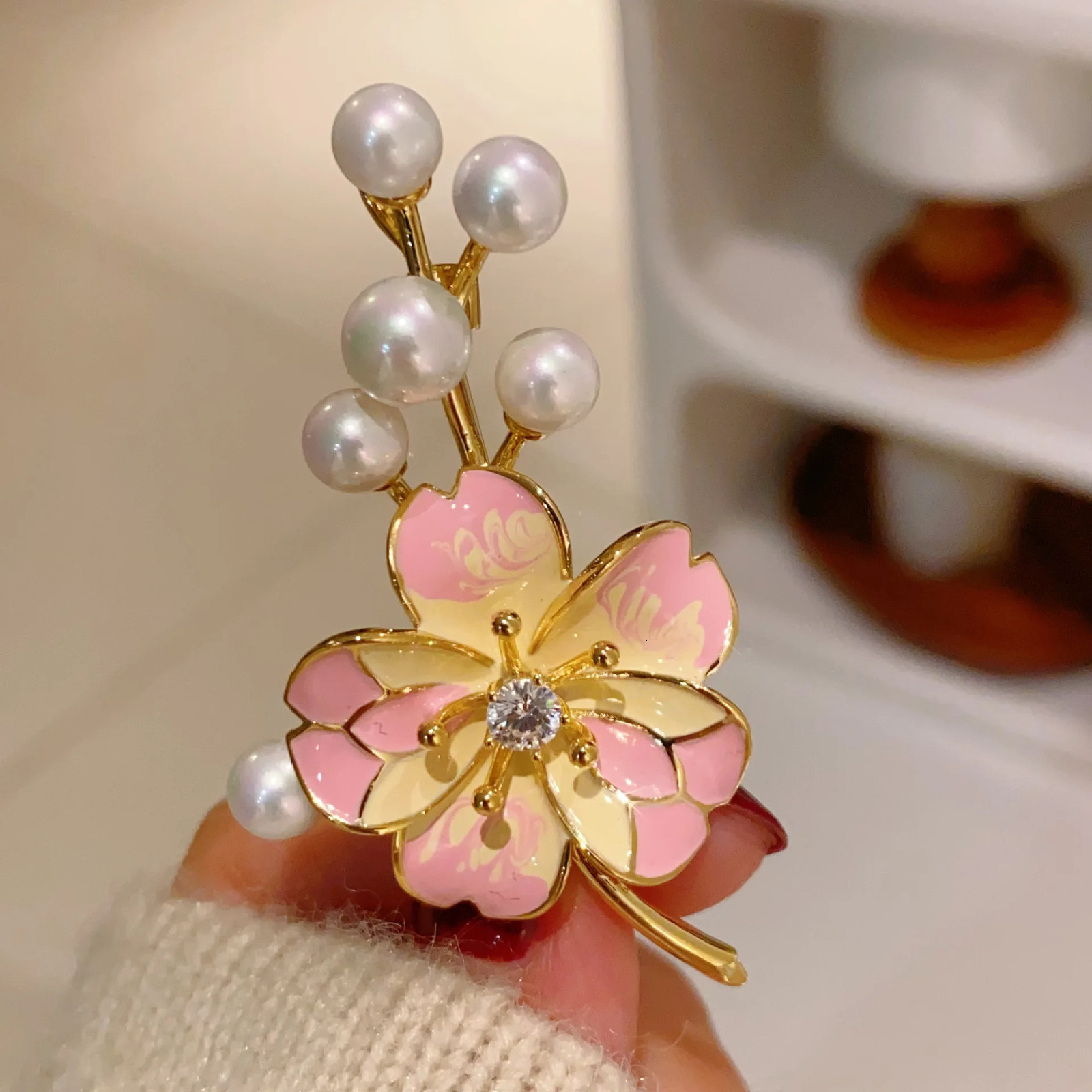 Pink Cherry Blossoms Brooch For Women Nice n Elegant Pearl Fashion Brooch Pin Dress Jewelry Accessories Party Gifts 241230