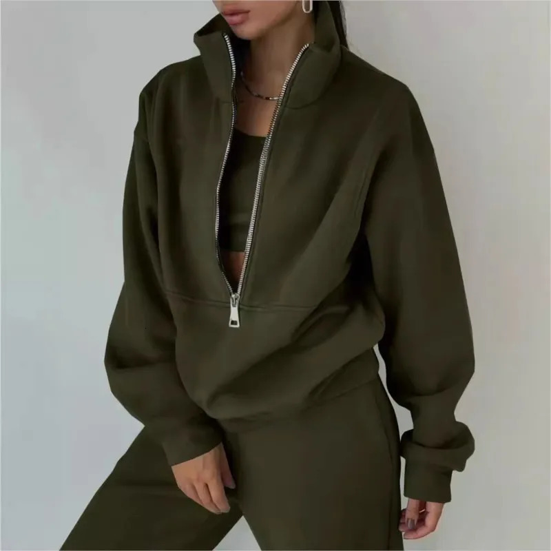 fashion comfortable warm two-piece set suitable for sports and casual womens clothing 241230