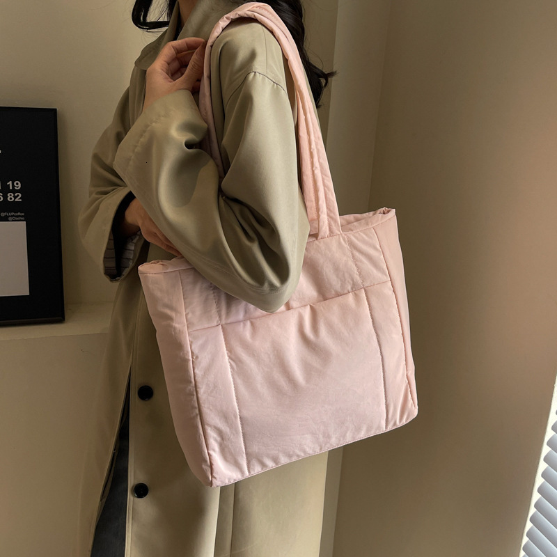 Large capacity tote nylon fabric armpit bag, women's down jacket, cotton handbag, casual simple and lightweight shoulder bag