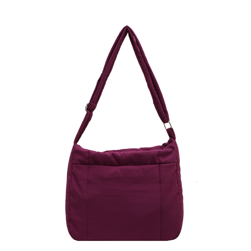 Small versatile single shoulder crossbody women's bag, large capacity, simple and fashionable, 2024 spring new down cotton bag