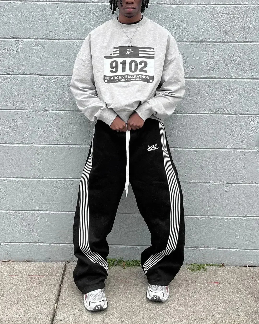 Mens Y2k casual pants jogging and dragging sports pants Korean street clothing Mericon style merchandise street clothing for women Trouser 250103