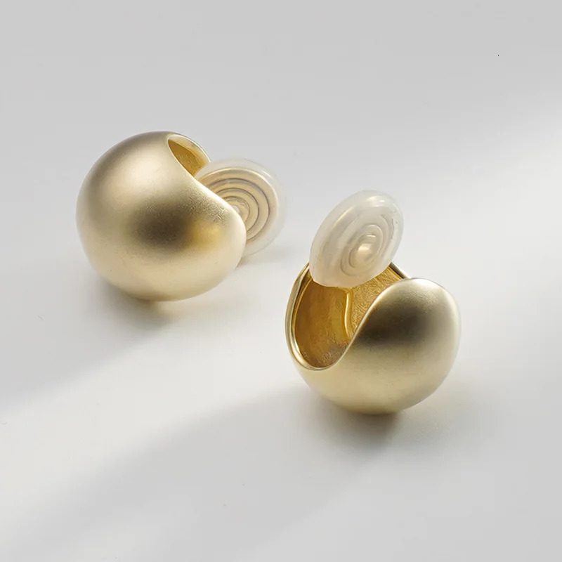 2pairs/lot Bean earring women fashion simple mosquito-repellent coil ear clip without ear piercing High-sense earrings 250103