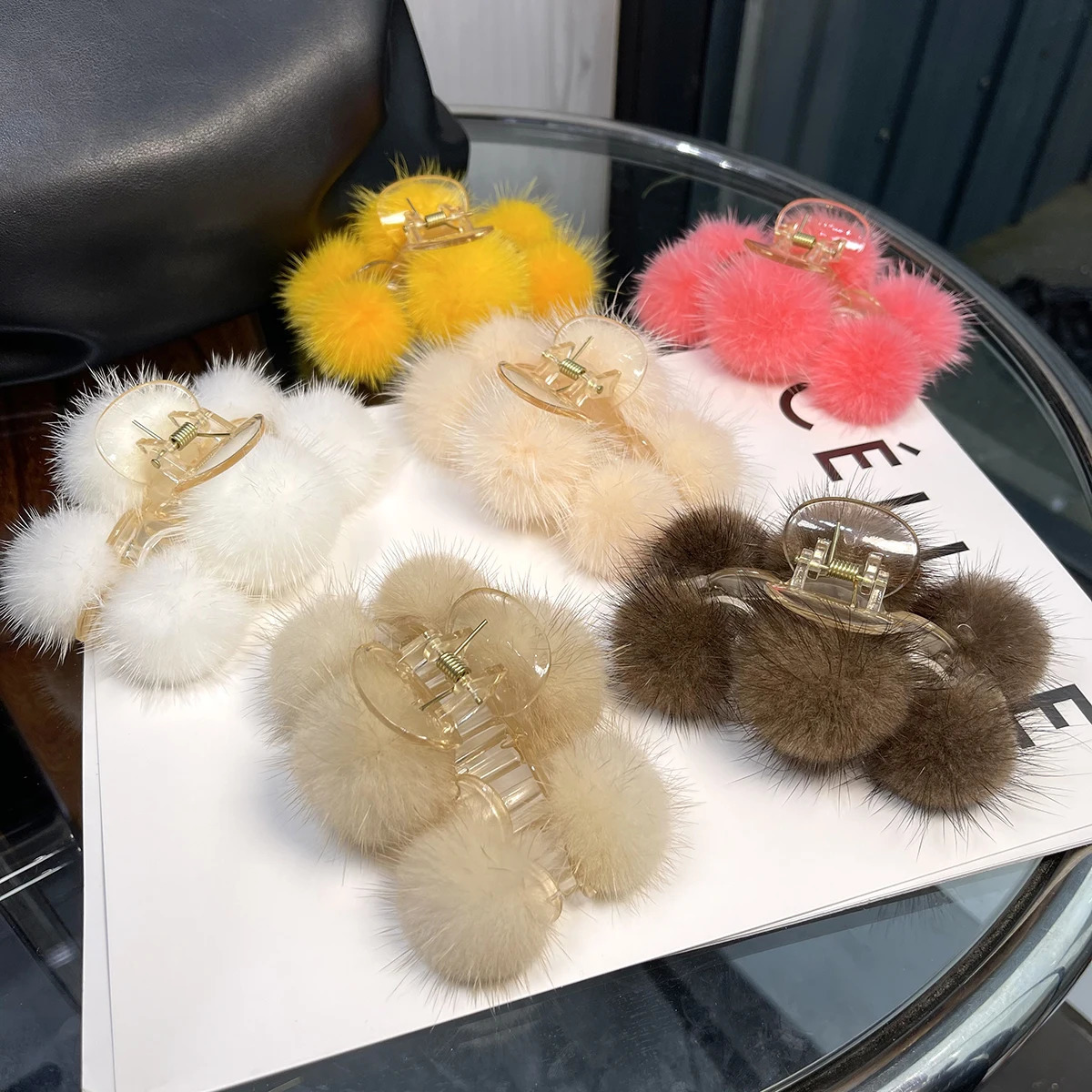 Cute Plush Real Natural Mink Fur Hair Claw Large Hairpin Back Head Temperament Clip Hair Scratching Ponytail Hair Claw 250106