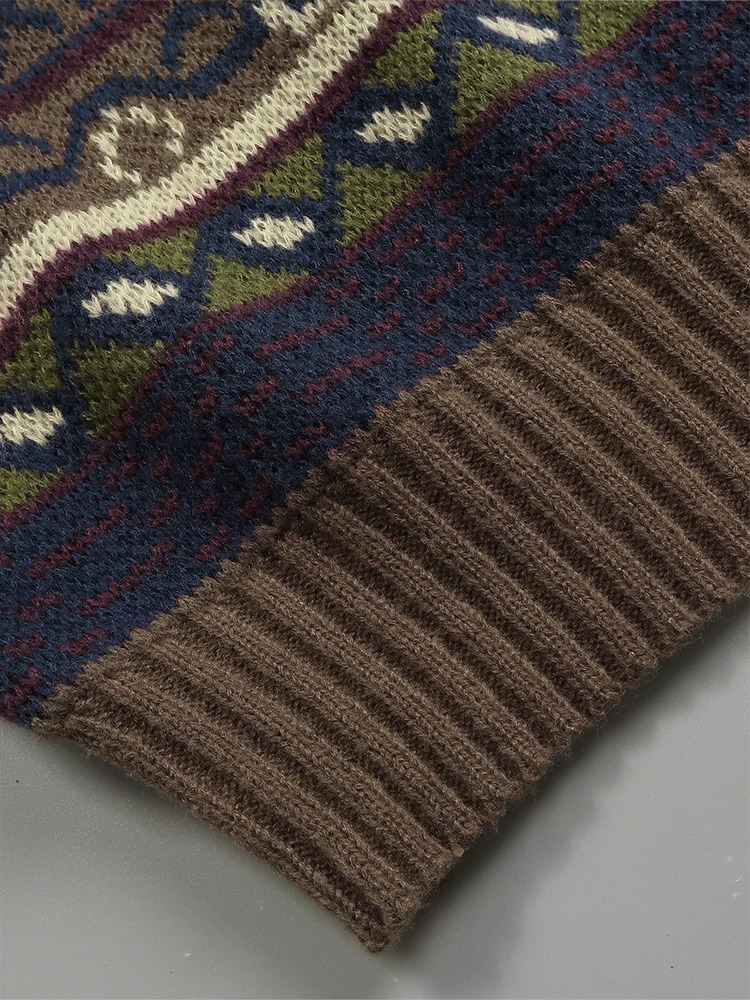 Autumn and Winter Retro Round Neck Simple School Geometric Pattern Knitted Sweater Off Shoulder 250103