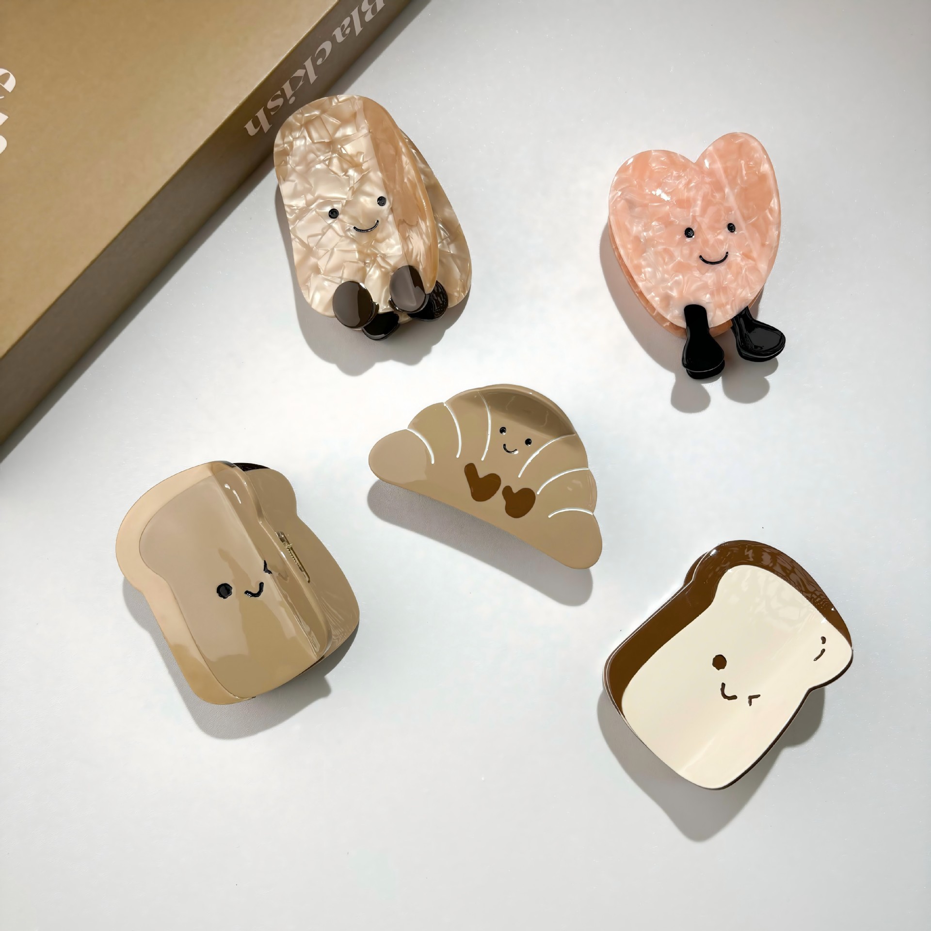 Croissant Bread Heart Hair Clip Acetate Bread Slices Grab Clip Shark Clip 2024 New Back of the Head Ponytail Hair Cards for Women