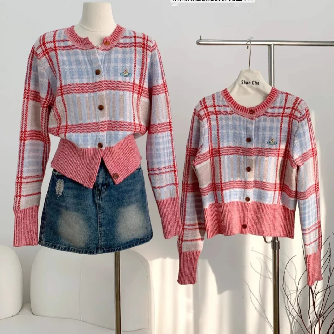 High Quality Fashion Punk Style Cardigan Slim Fit Sweater Warm Winter Clothes Planet Embroidery Plaid Knitwear Outerwear Women 250102 - view 3