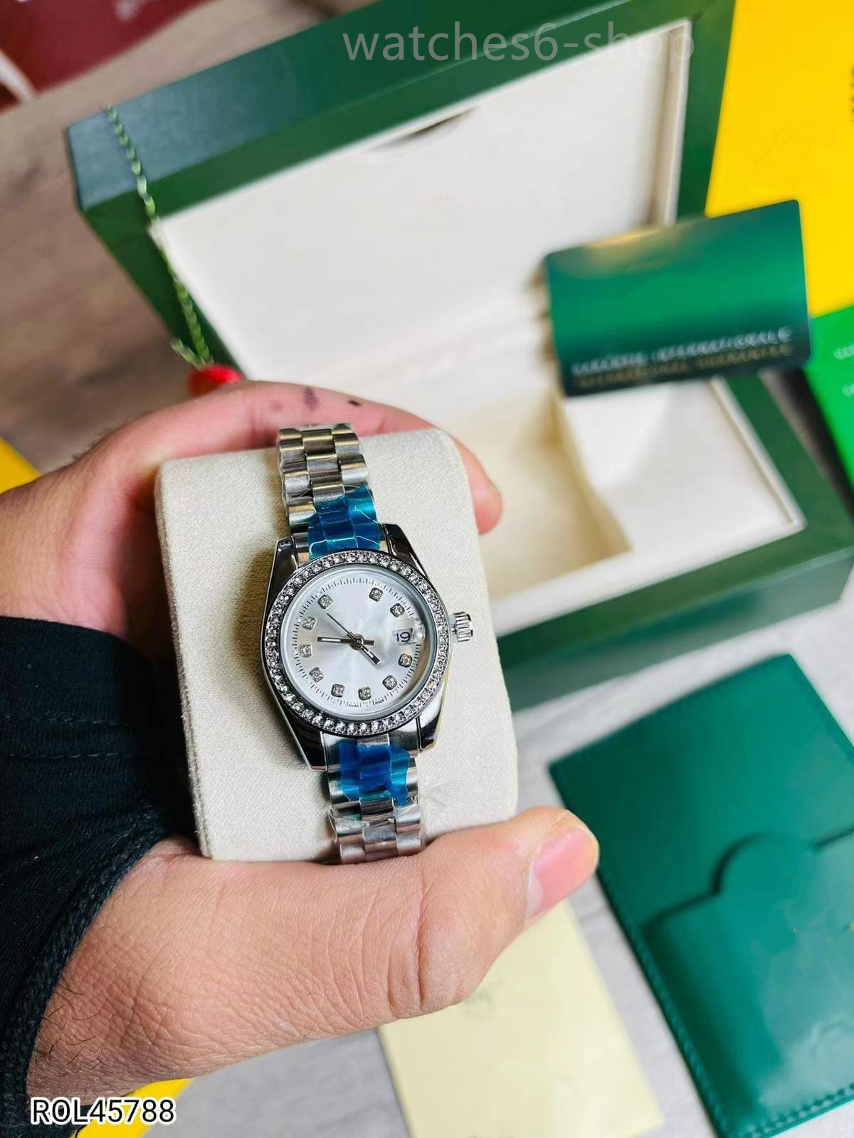 2025 Designer Ladies Waterproof Watch Gold Luxury Stainless Steel Women Watches Creative Fashion Original Elegant Quartz Wristwatch Gift