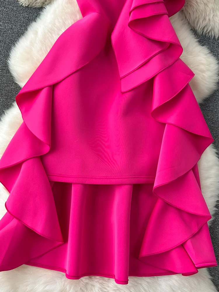 XFPV Womens Sleeveless Rose Red Ruffle Edge High End Slim Party Dress Vestidos Korean Fashion Autumn Winter 2025 SM9347 250103