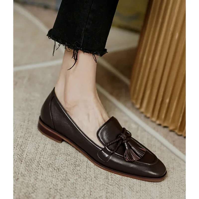 Retro British Square Head Women's Loafers 2022 Summer New Style Tassel Comfortable Single Women Brown Shoes