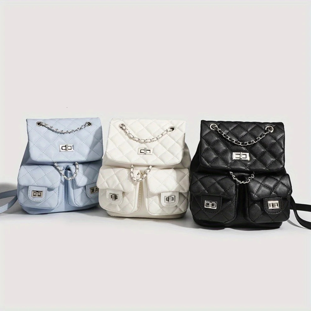 Korean niche mini chain lightweight small backpack female student commuting backpack small fragrant bag 250102