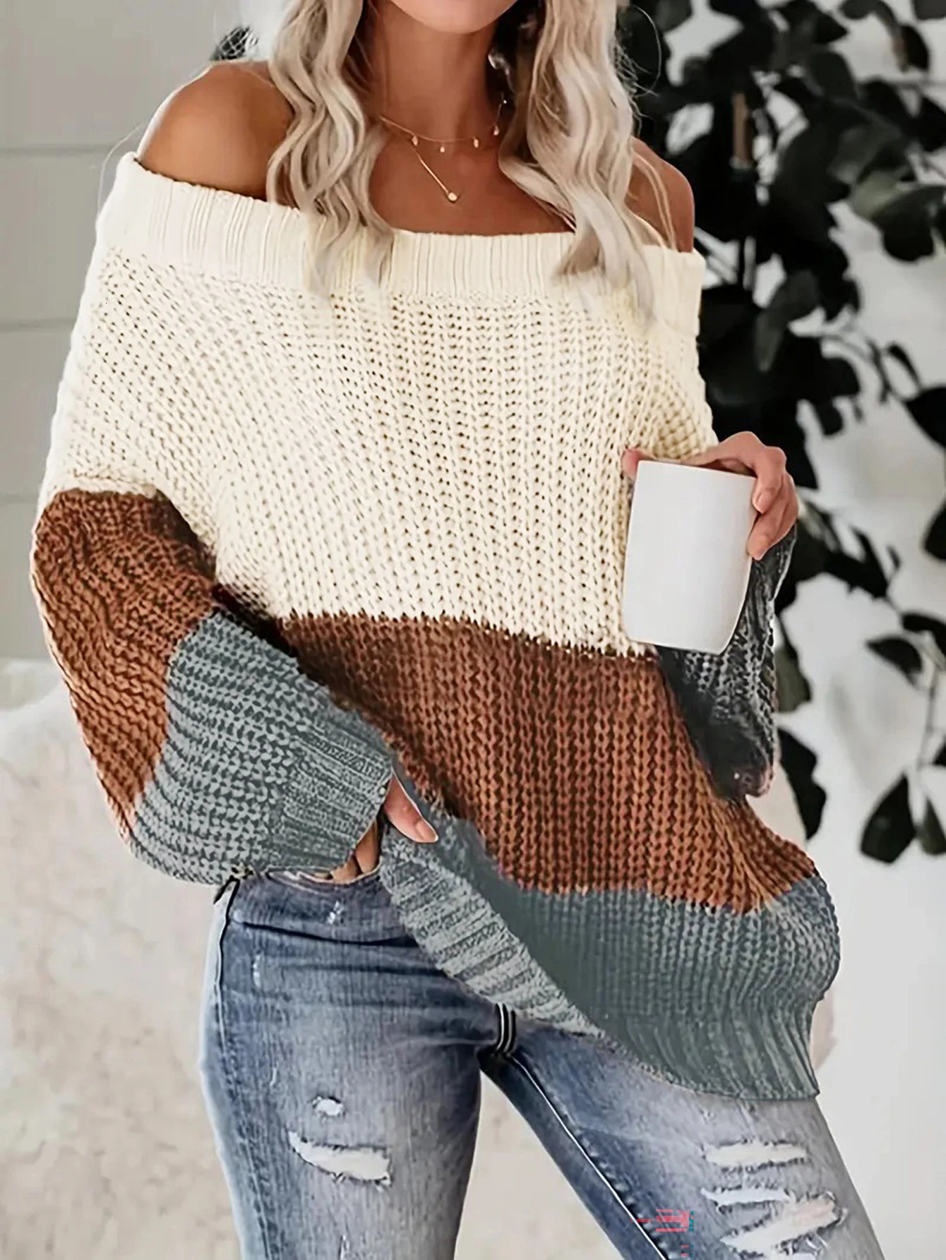 Color contrast bat sleeve pullover sweater line neck offtheshoulder patchwork color loose knit 250103