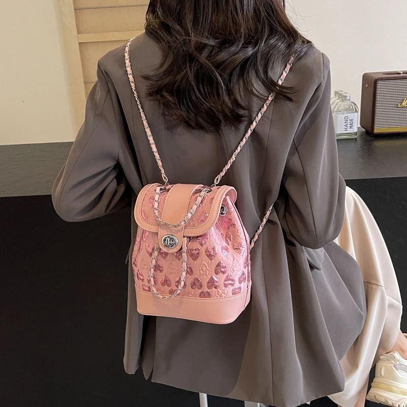 Heart Pattern Fashion PU Solid Backpack Chains Stylish Fresh High Quality Backpack for Women Casual Style on Sale 250102